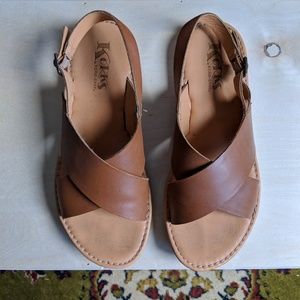 Korks Leather Cross Strap Sandals